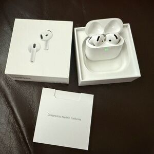Apple AirPods 4 ANC (4th gen, not Pro version) - Used 1 Week - MXP63LL/A